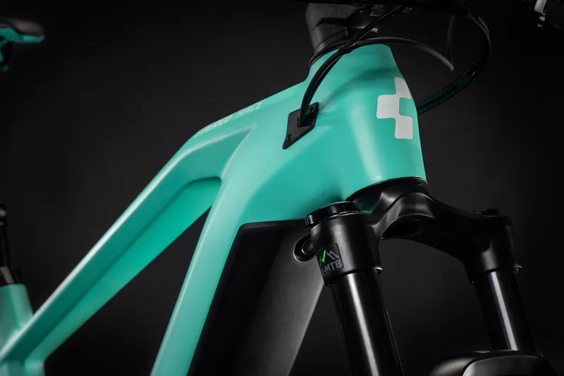 2020 Cube Stereo Hybrid 140 HPC Race 625 Carbon FS eMTB in Blue-1