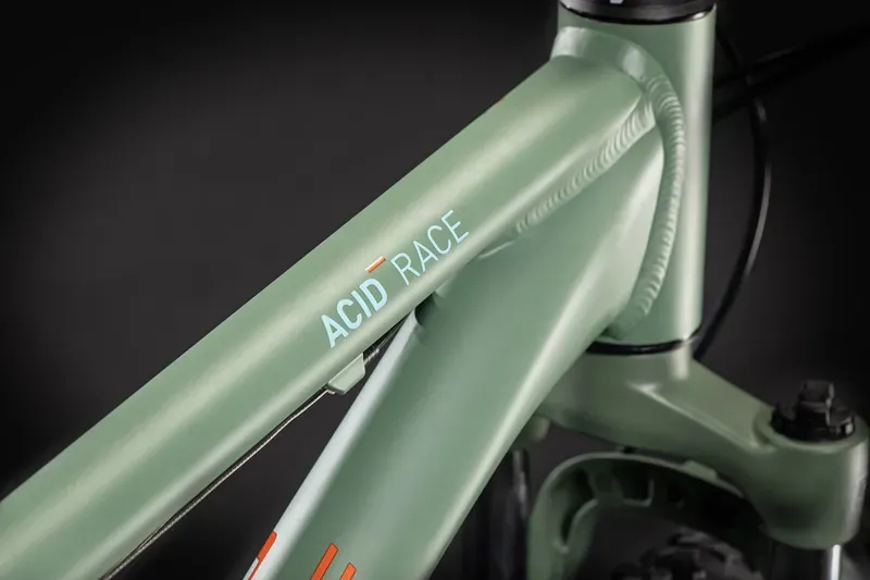 2022 Cube Acid 240 Disc 24in Kids Bike in Green-4