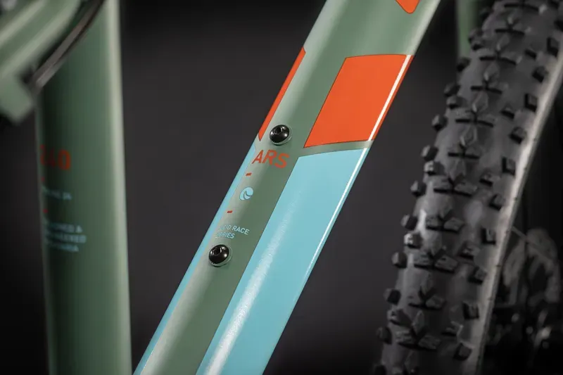 2022 Cube Acid 240 Disc 24in Kids Bike in Green-3