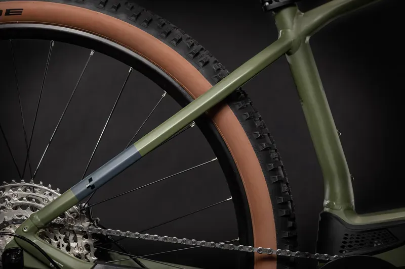 2021 Cube Reaction Hybrid Race 625 Electric Mountain Bike in Green-2