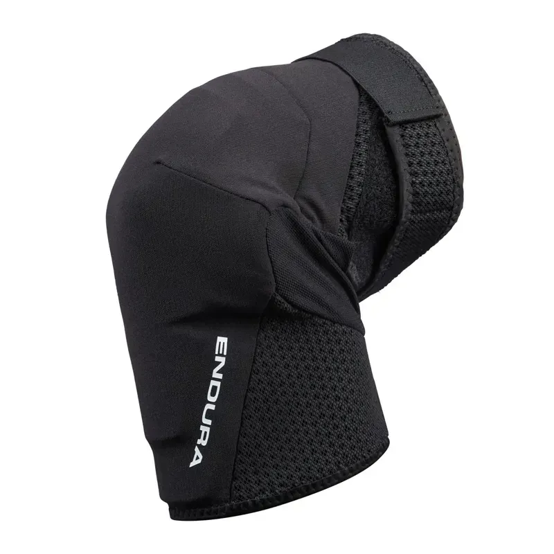Endura SingleTrack Knee Pads in Black