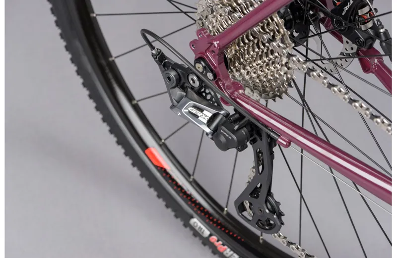 2021 Genesis Croix De Fer 30 Steel Gravel Bike in Purple-12