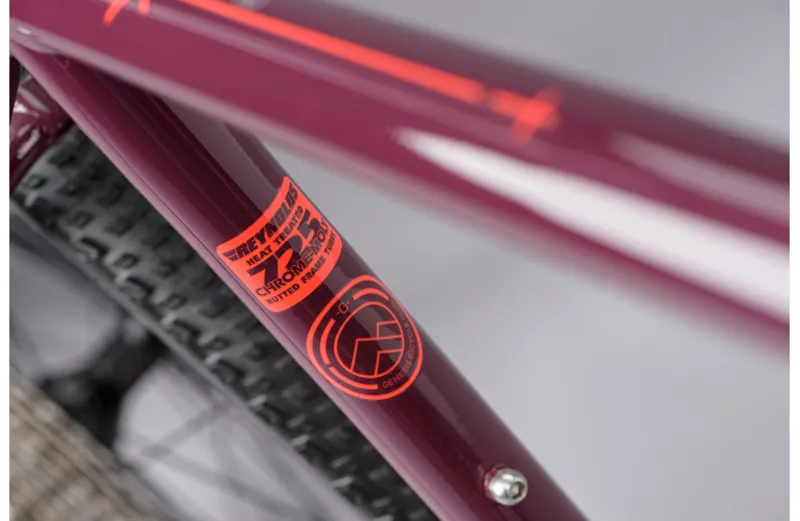 2021 Genesis Croix De Fer 30 Steel Gravel Bike in Purple-9