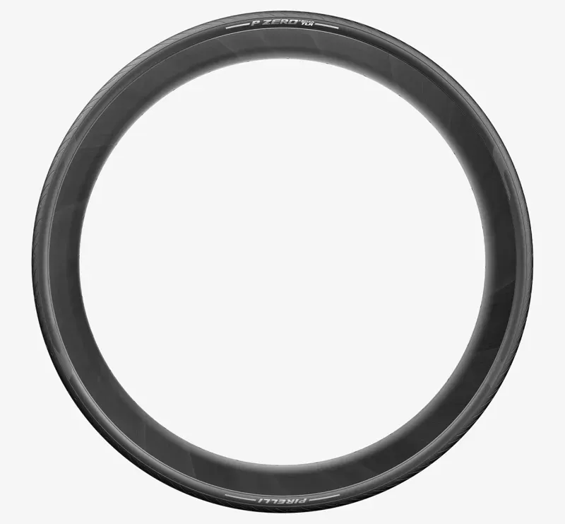 P Zero Road Black 700x-1