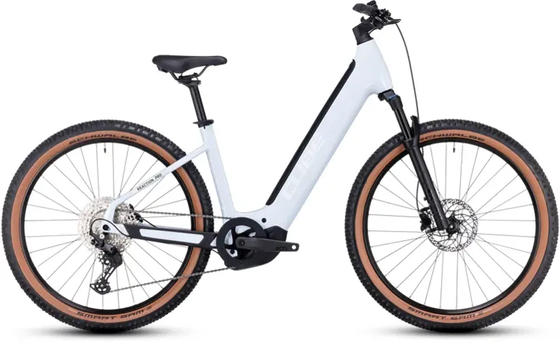 Cube Reaction Pro 750 Hybrid Bike in Flash White-1